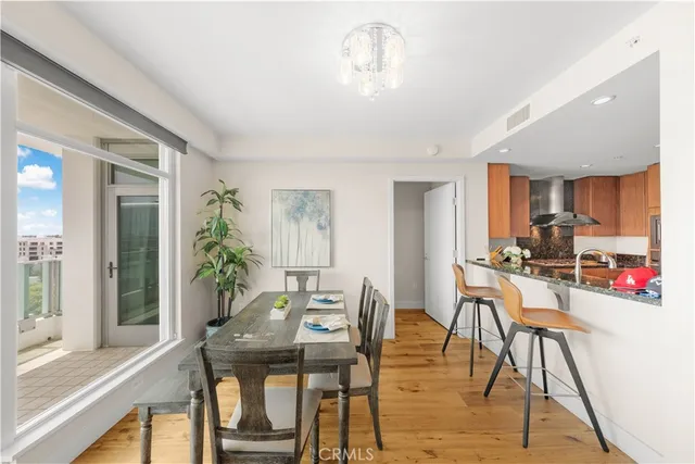 $1,170,000 | 3131 Michelson Drive, Unit 1206, Irvine, CA 92612