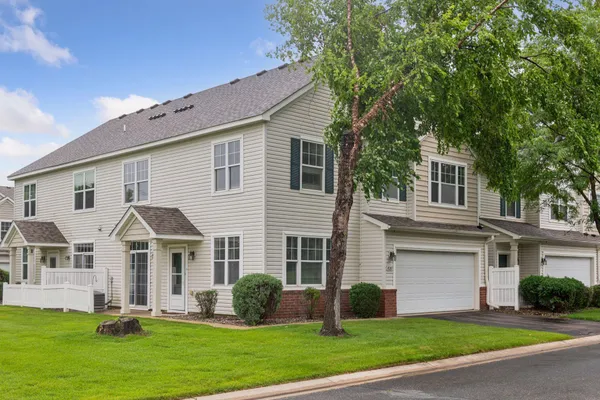 $257,850 | 820 Princeton Avenue, Shakopee, MN 55379