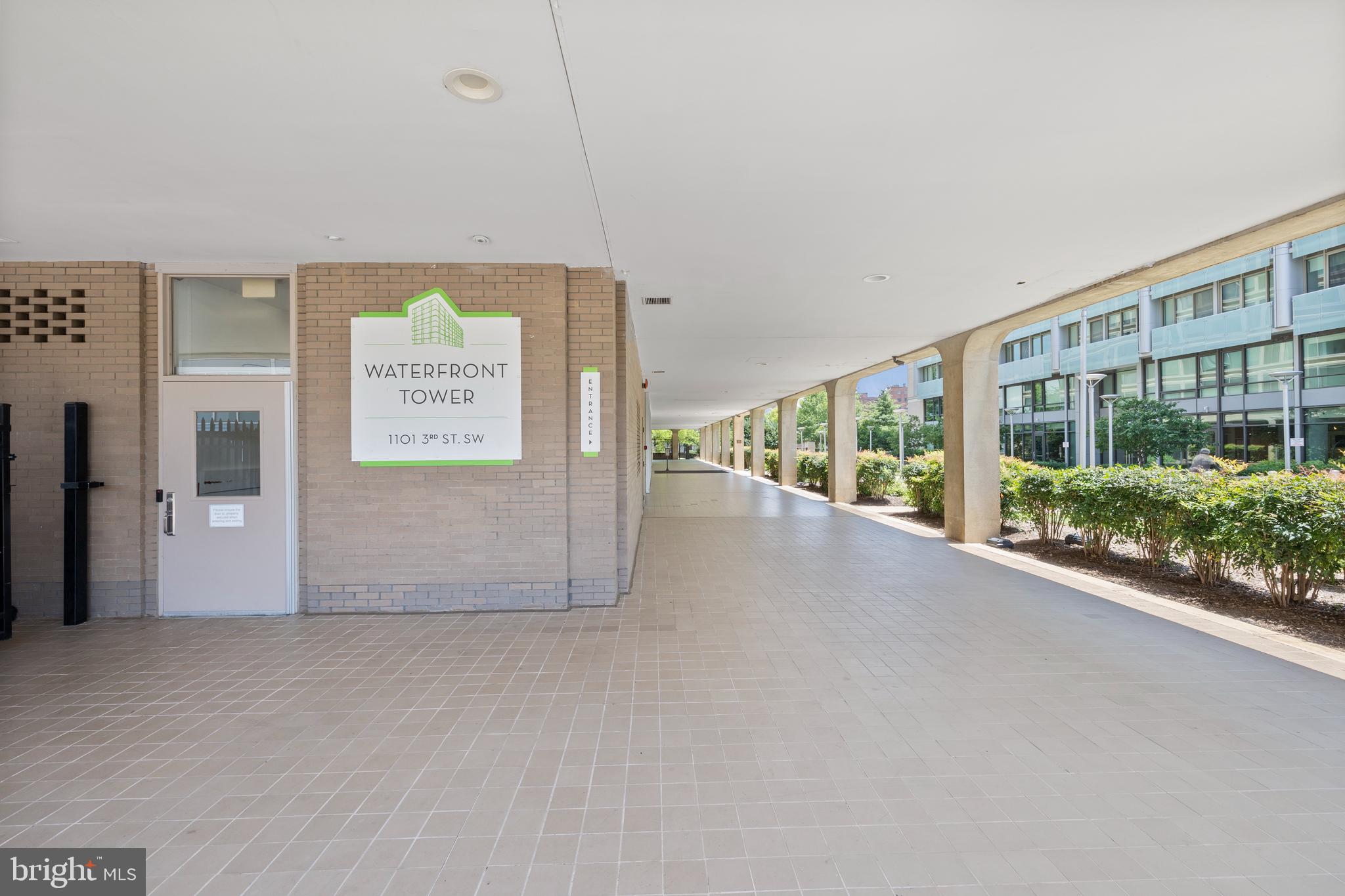 1101 3rd Street Southwest, Unit 705 Washington, DC 20024 - Photo 4 of 38 a view of an empty room with a window
