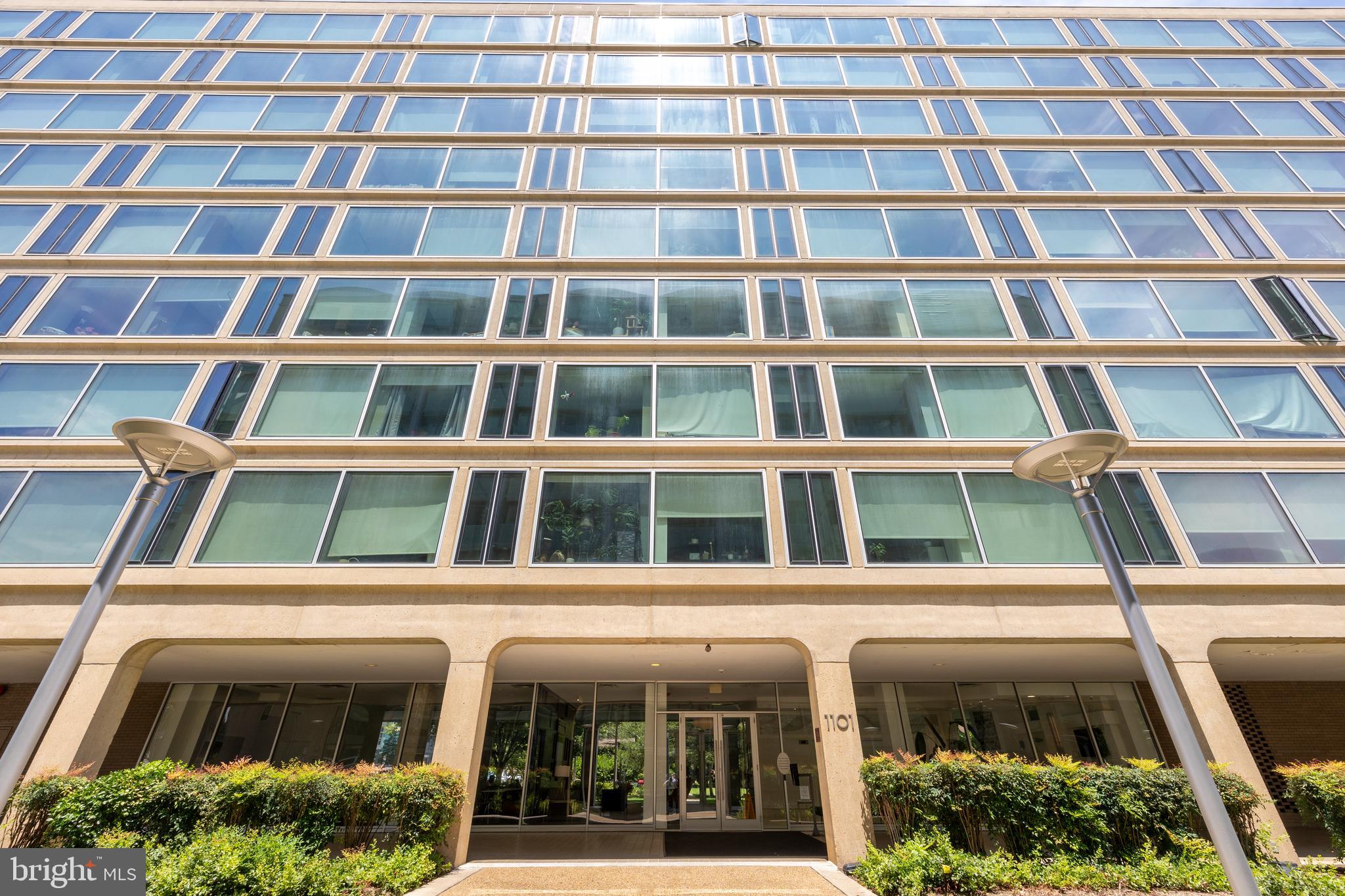 1101 3rd Street Southwest, Unit 705 Washington, DC 20024 - Photo 5 of 38 a front view of a building