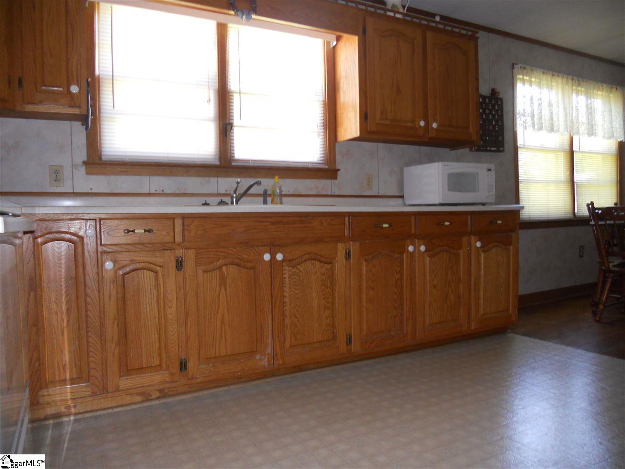 474 Johnson Road Easley, SC 29642 - Photo 15 of 36 Gallery Image 15