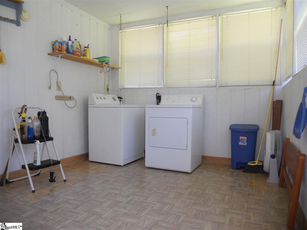 474 Johnson Road Easley, SC 29642 - Photo 10 of 36 Gallery Image 10