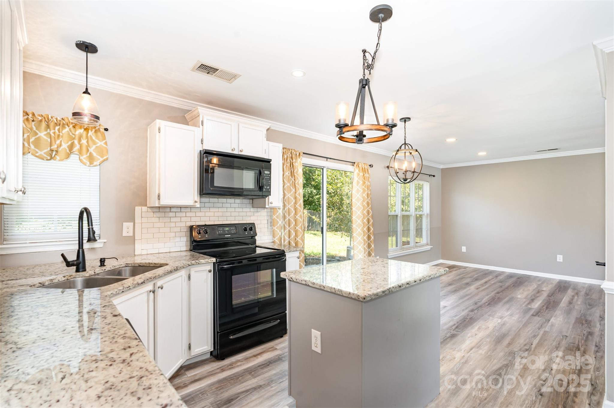 8127 Trotter Road Charlotte, NC 28216 - Photo 12 of 41 Gallery Image 12