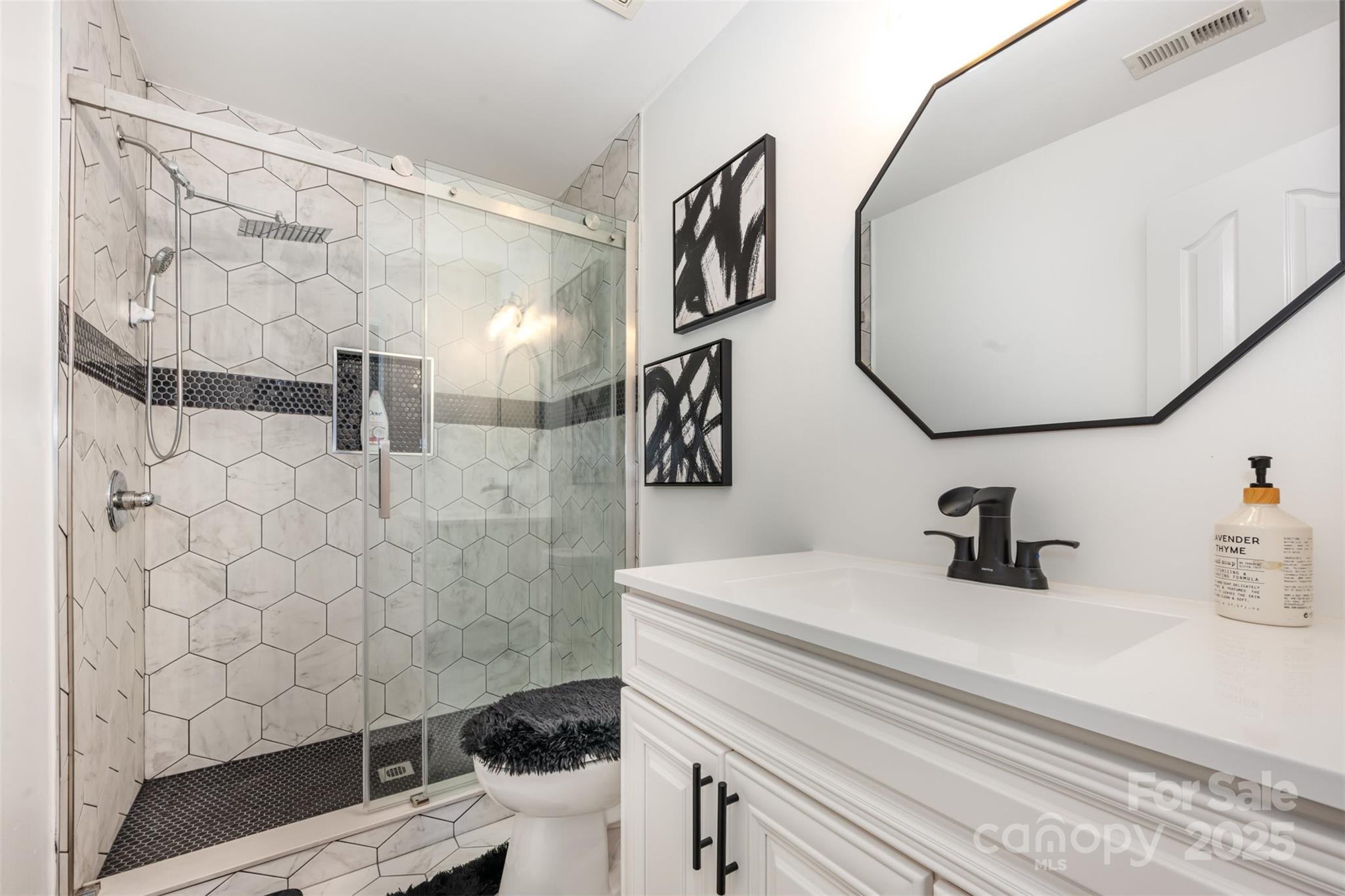 8127 Trotter Road Charlotte, NC 28216 - Photo 34 of 41 Gallery Image 34