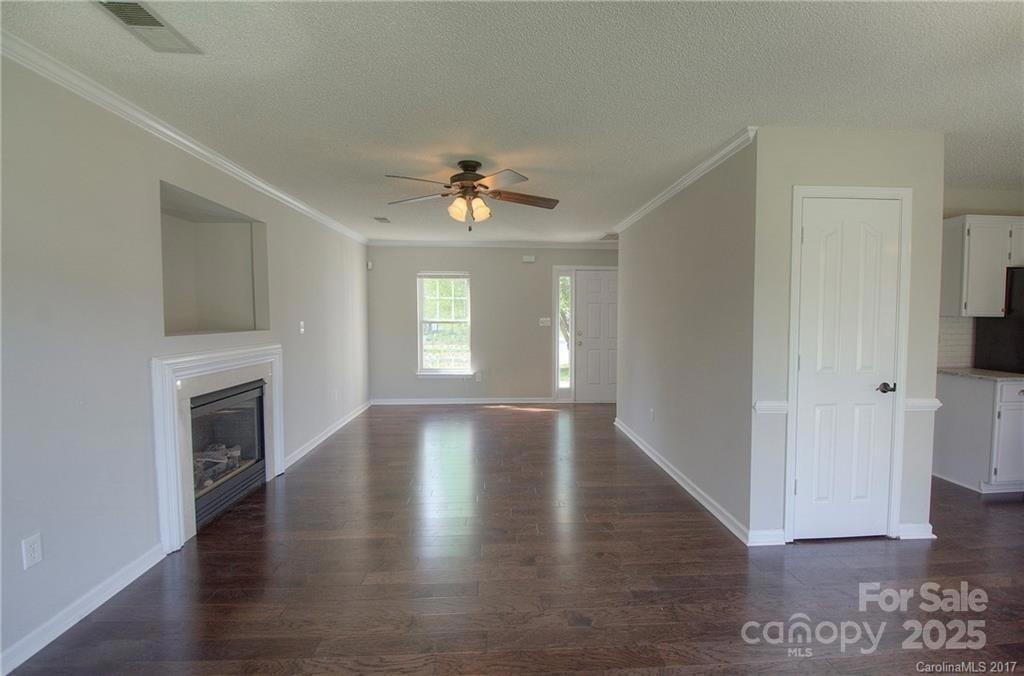 8127 Trotter Road Charlotte, NC 28216 - Photo 5 of 41 Gallery Image 5