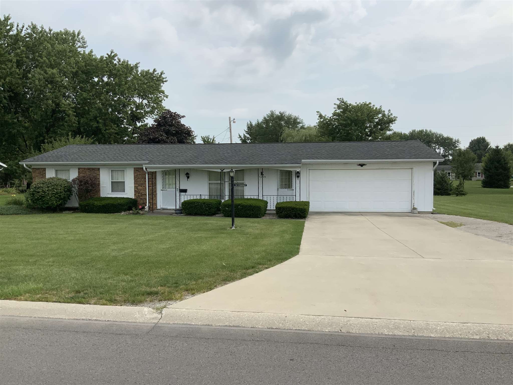 1439 Stogdill Road Bluffton, IN 46714 - Photo 1 of 21 Gallery Image 1
