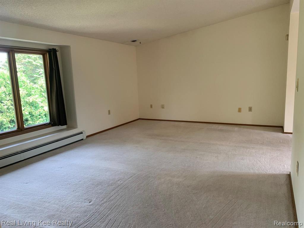 2272 London Bridge Drive, Unit 51 Rochester, MI 48307 - Photo 7 of 31