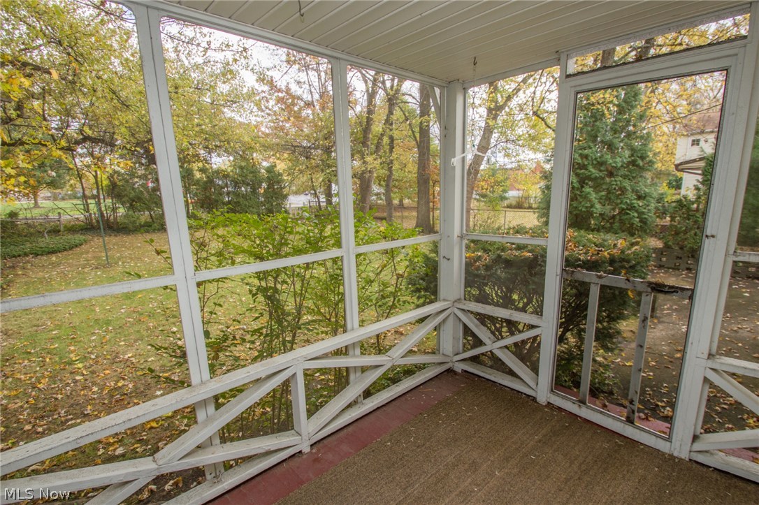 1371 Croyden Road Lyndhurst, OH 44124 - Photo 10 of 23 Gallery Image 10