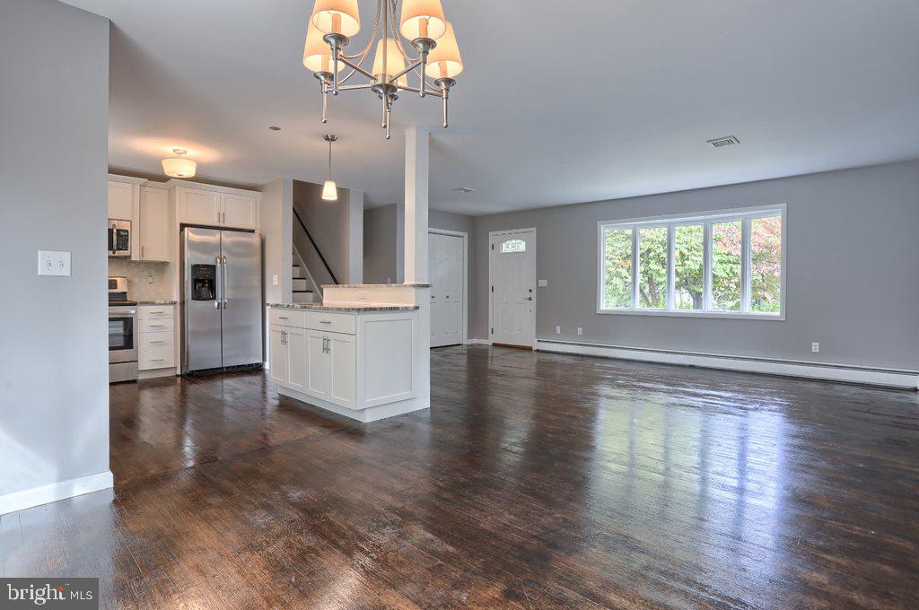 226 Highland Road Hershey, PA 17033 - Photo 3 of 22