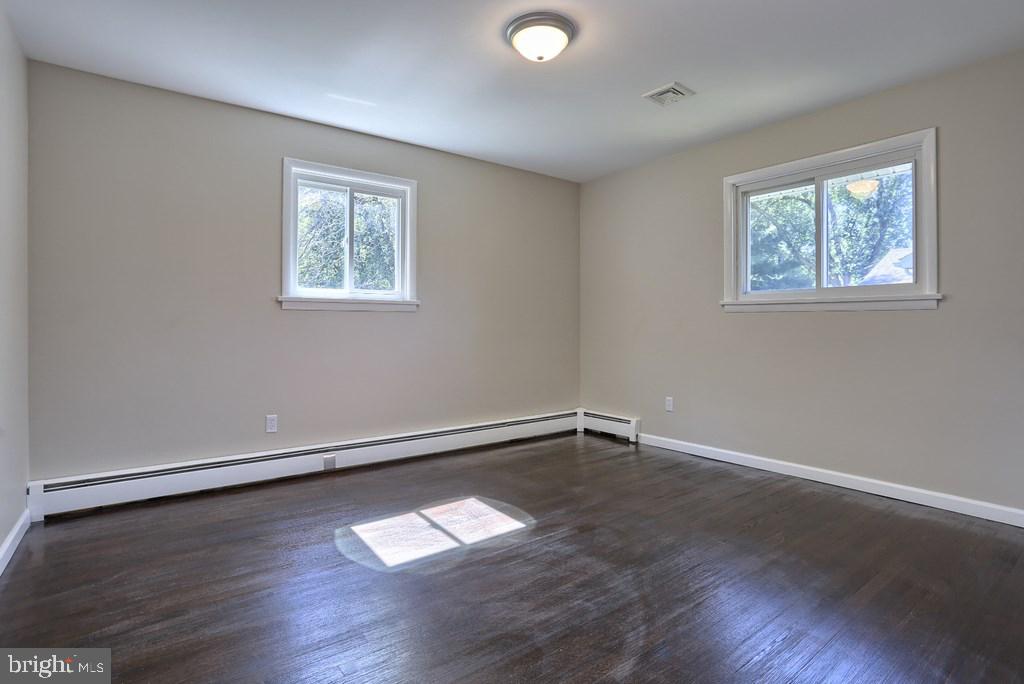 226 Highland Road Hershey, PA 17033 - Photo 8 of 22