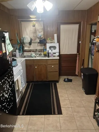 $130,000 | 164-166 Houghton Street, North Adams, MA 01247