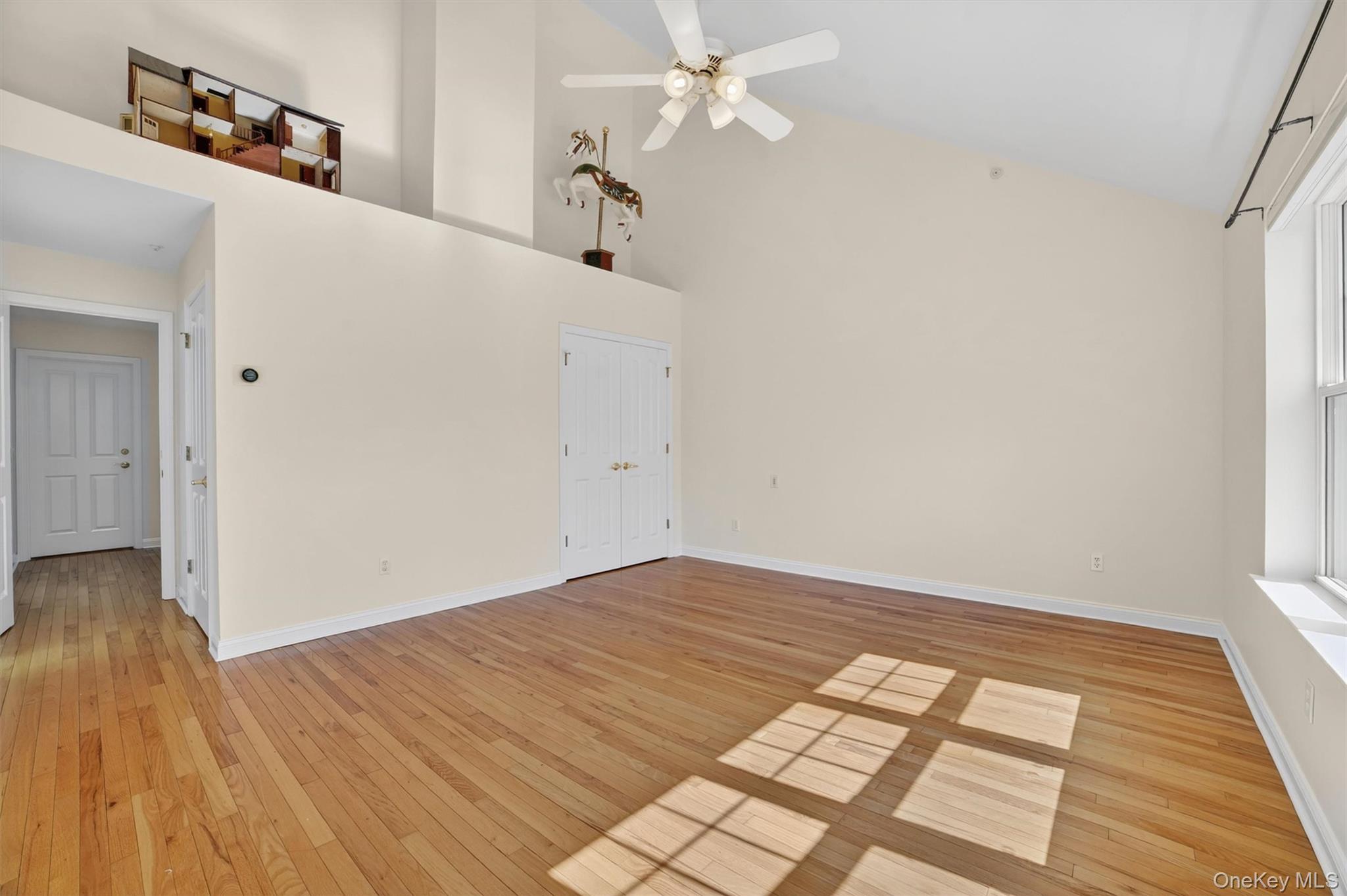 107 Winding Ridge Road, Unit 107 White Plains, NY 10603 - Photo 18 of 50 Master Bedroom