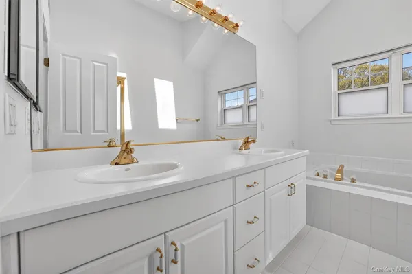 $7,500 | 107 Winding Ridge Road, Unit 107, White Plains, NY 10603