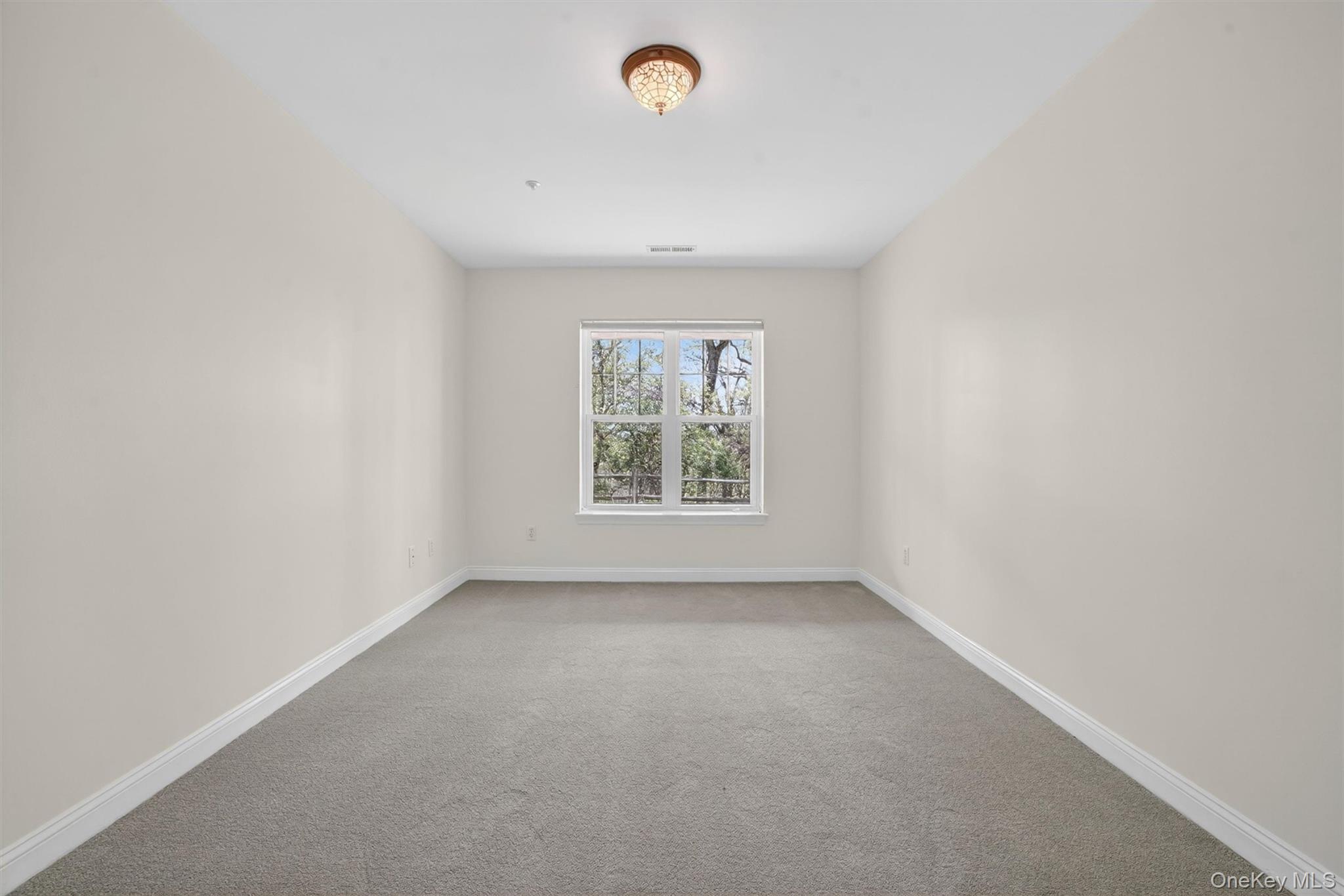 107 Winding Ridge Road, Unit 107 White Plains, NY 10603 - Photo 33 of 50 Fourth bedroom