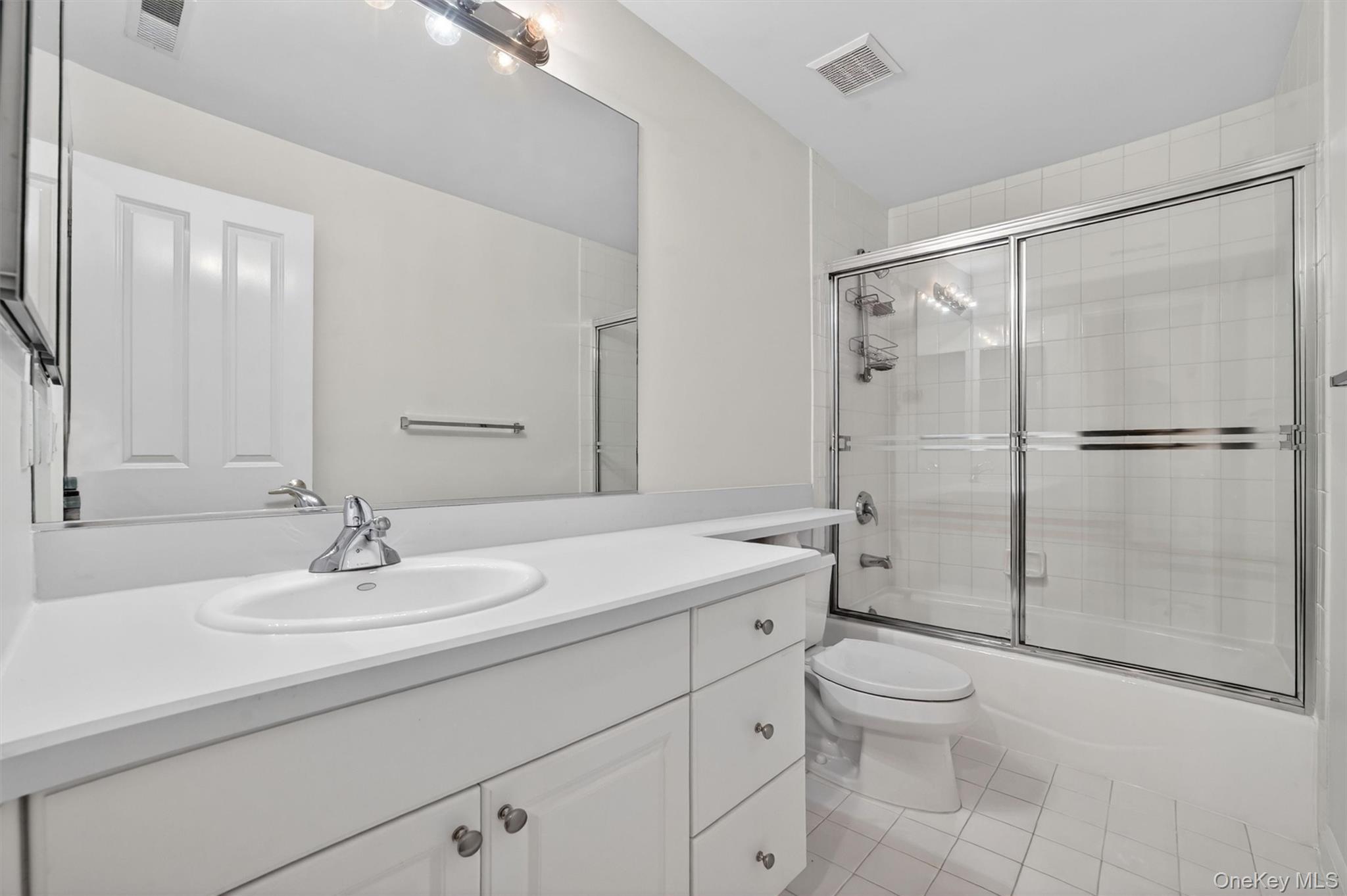 107 Winding Ridge Road, Unit 107 White Plains, NY 10603 - Photo 34 of 50 Third bath lower level