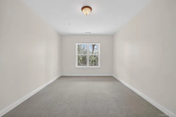 $7,500 | 107 Winding Ridge Road, Unit 107, White Plains, NY 10603
