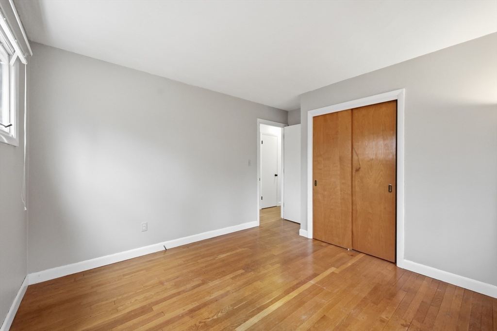 121 Rocky Hill Road Hadley, MA 01035 - Photo 20 of 41