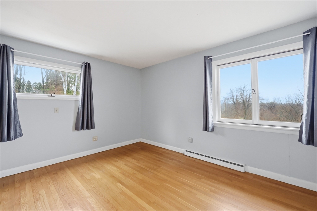 121 Rocky Hill Road Hadley, MA 01035 - Photo 22 of 41