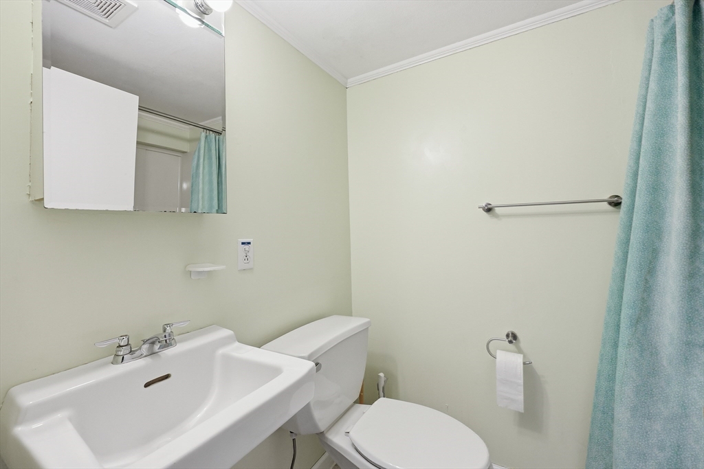 121 Rocky Hill Road Hadley, MA 01035 - Photo 29 of 41