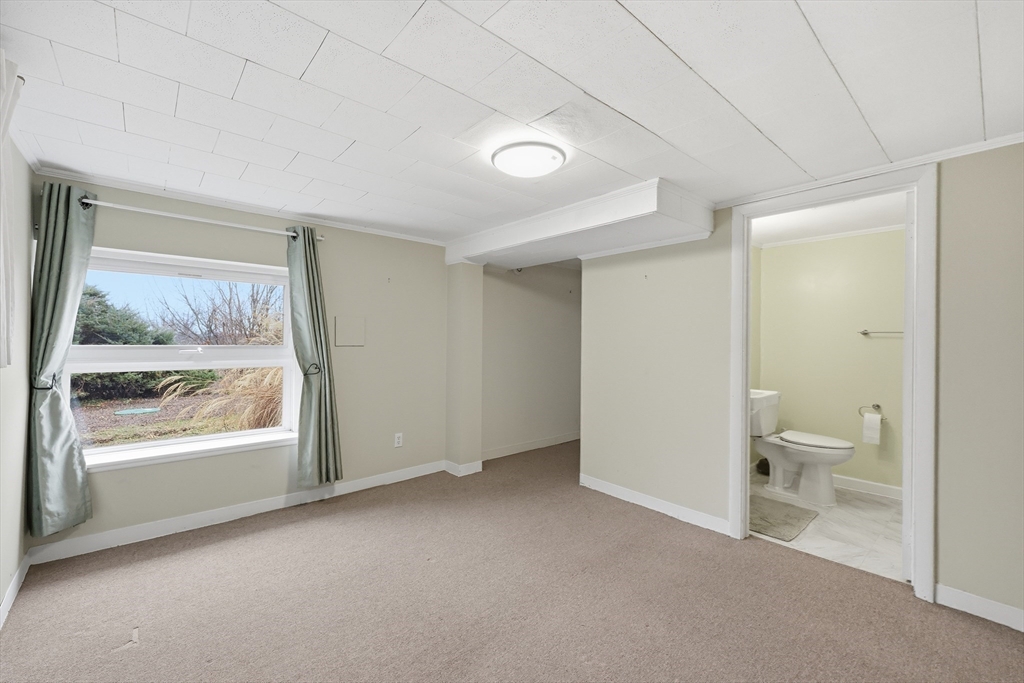 121 Rocky Hill Road Hadley, MA 01035 - Photo 30 of 41