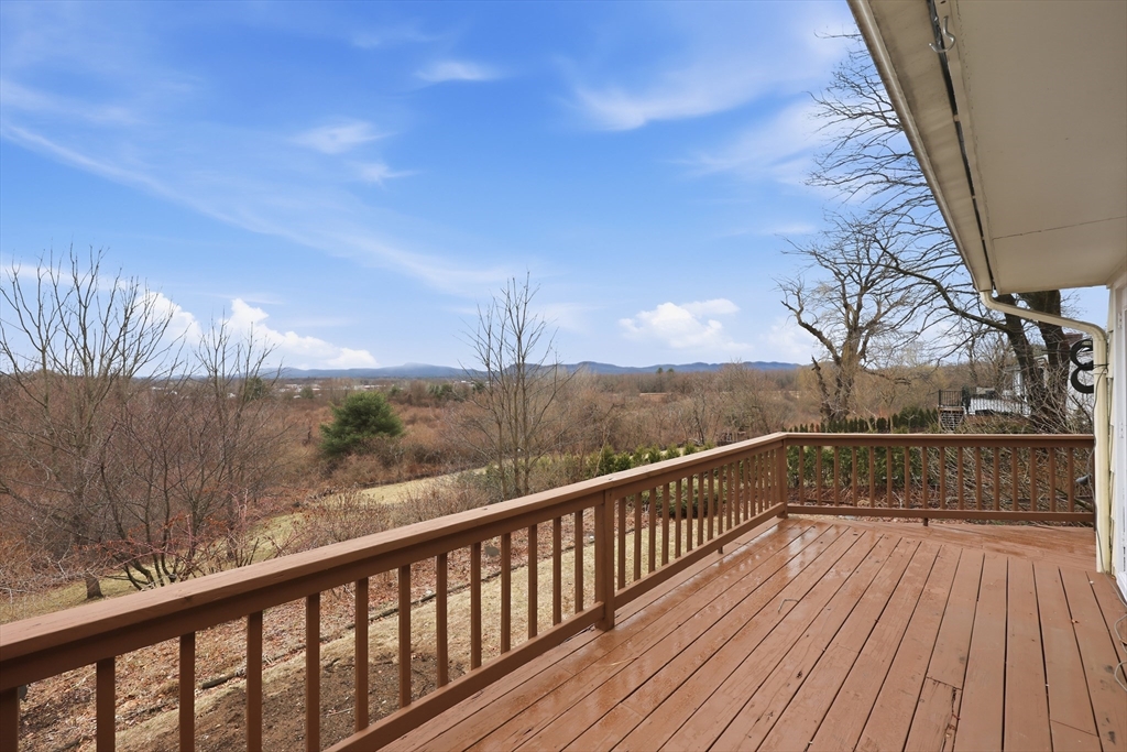 121 Rocky Hill Road Hadley, MA 01035 - Photo 3 of 41