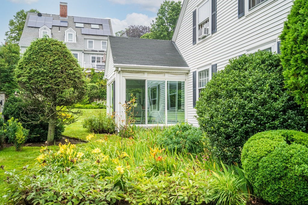 190 Lewis Road Belmont, MA 02478 - Photo 25 of 30 Gallery Image 25