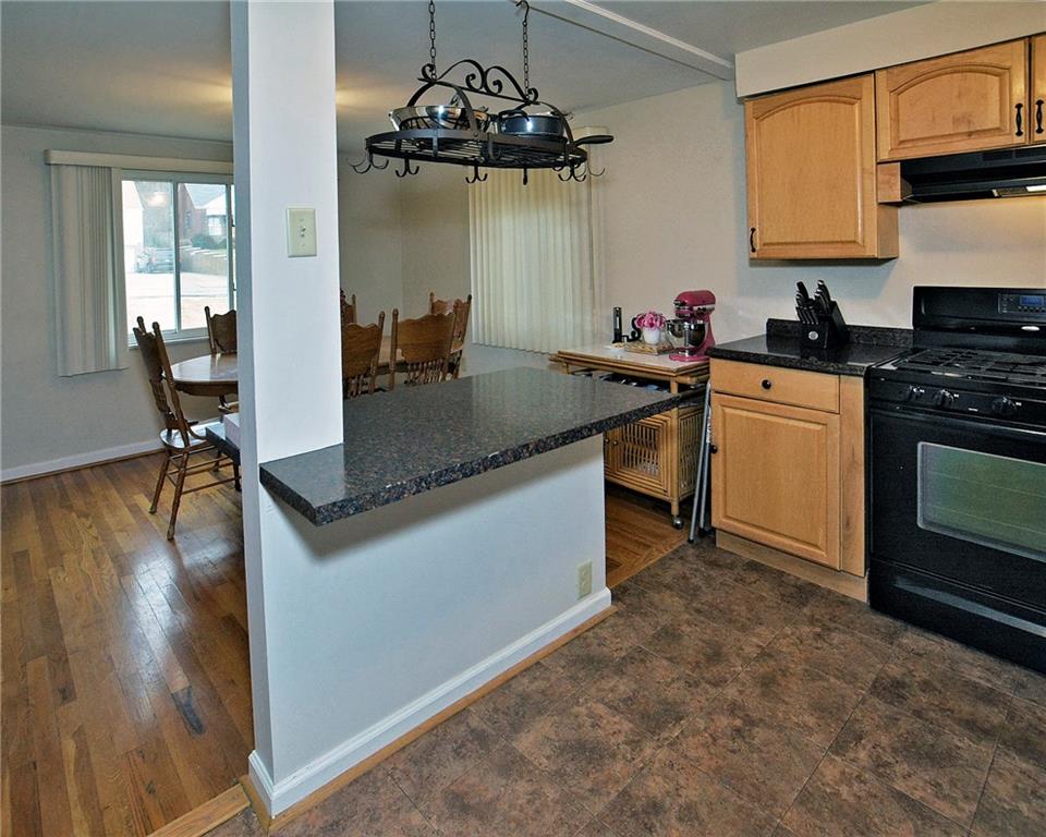 6409 Verona Road Verona, PA 15147 - Photo 6 of 21 Gallery Image 6