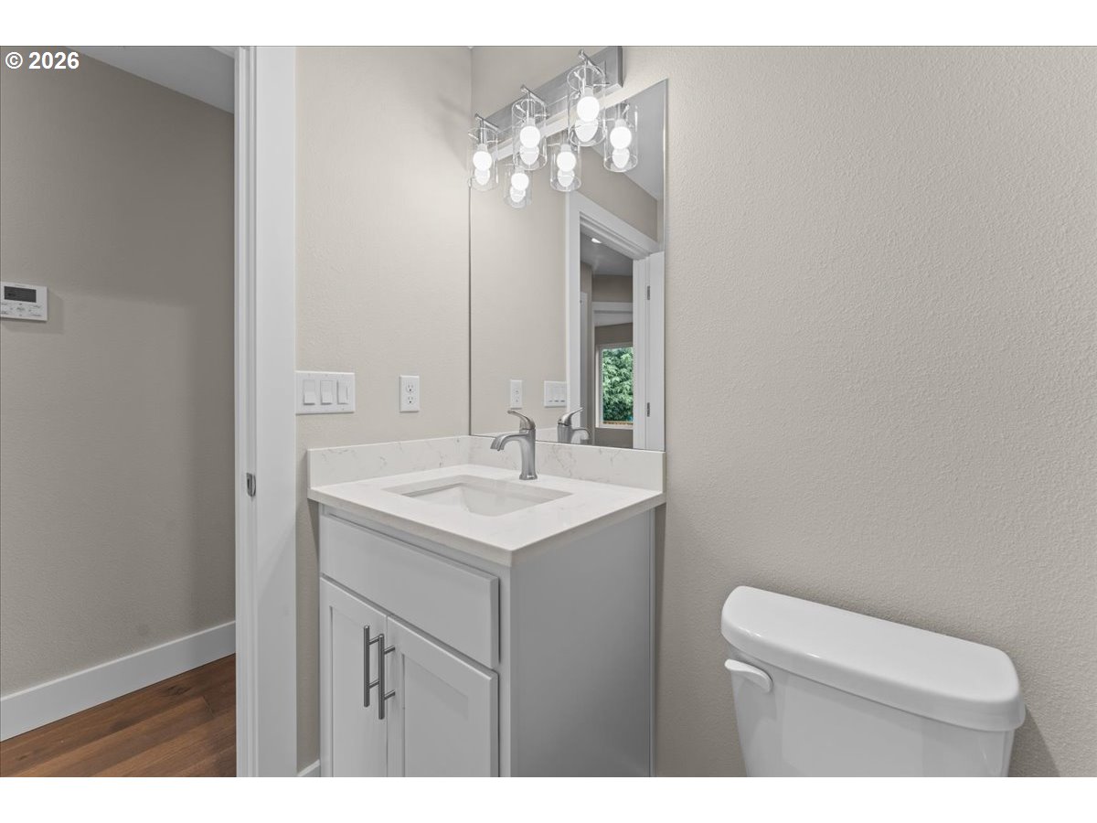 9818 Southwest 34th Place Portland, OR 97219 - Photo 23 of 31 Gallery Image 23