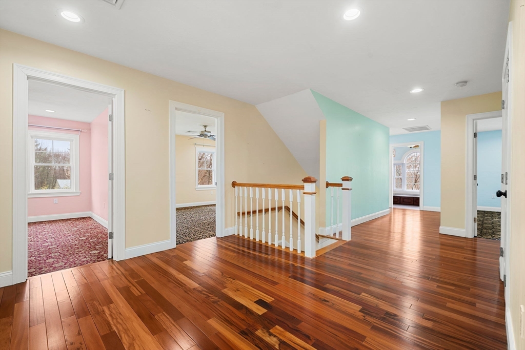 98 R Walnut Street Shrewsbury, MA 01545 - Photo 23 of 42