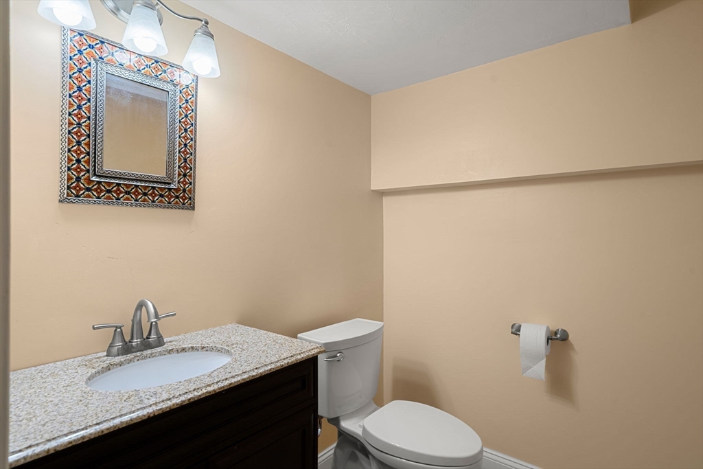 98 R Walnut Street Shrewsbury, MA 01545 - Photo 38 of 42