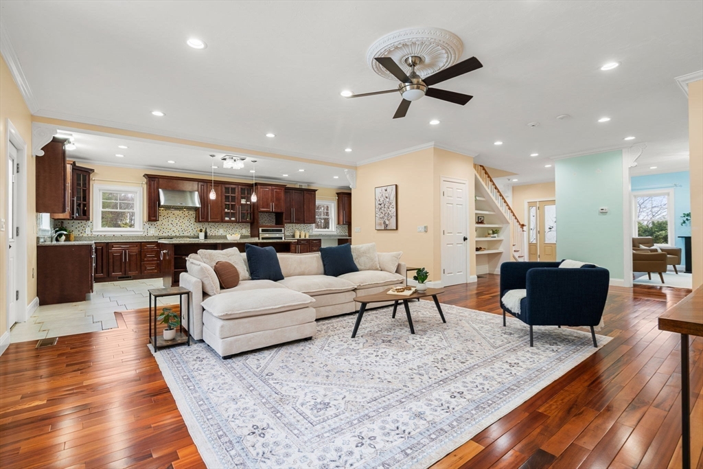 98 R Walnut Street Shrewsbury, MA 01545 - Photo 8 of 42