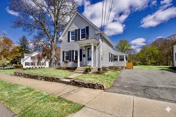 $709,000 | 33 Pleasant Street, Hopkinton, MA 01748