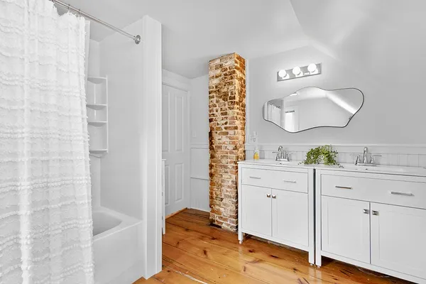 $709,000 | 33 Pleasant Street, Hopkinton, MA 01748