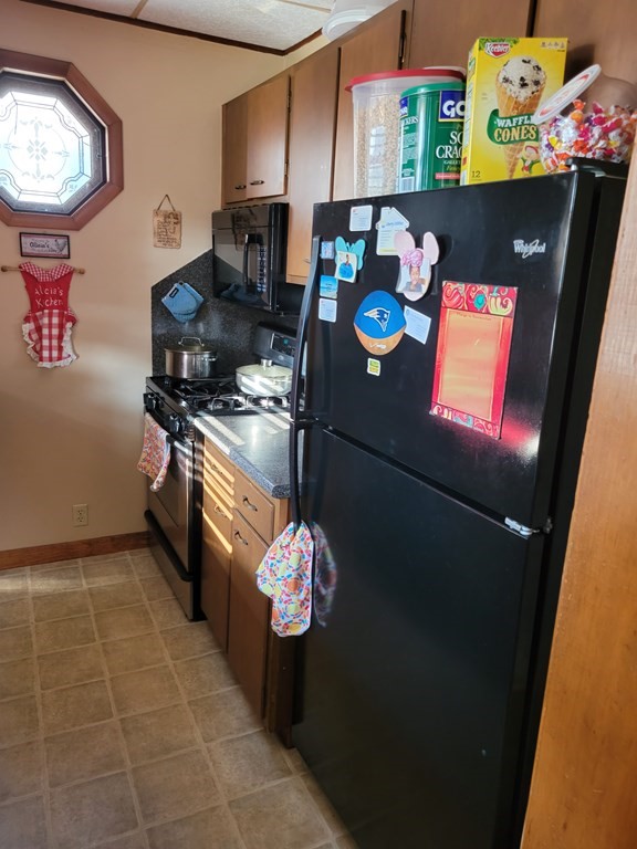 57 Whipple Street Fall River, MA 02721 - Photo 17 of 26 Gallery Image 17