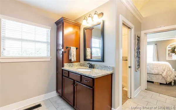 $550,000 | 3424 Royal Lake Drive, Floyds Knobs, IN 47119