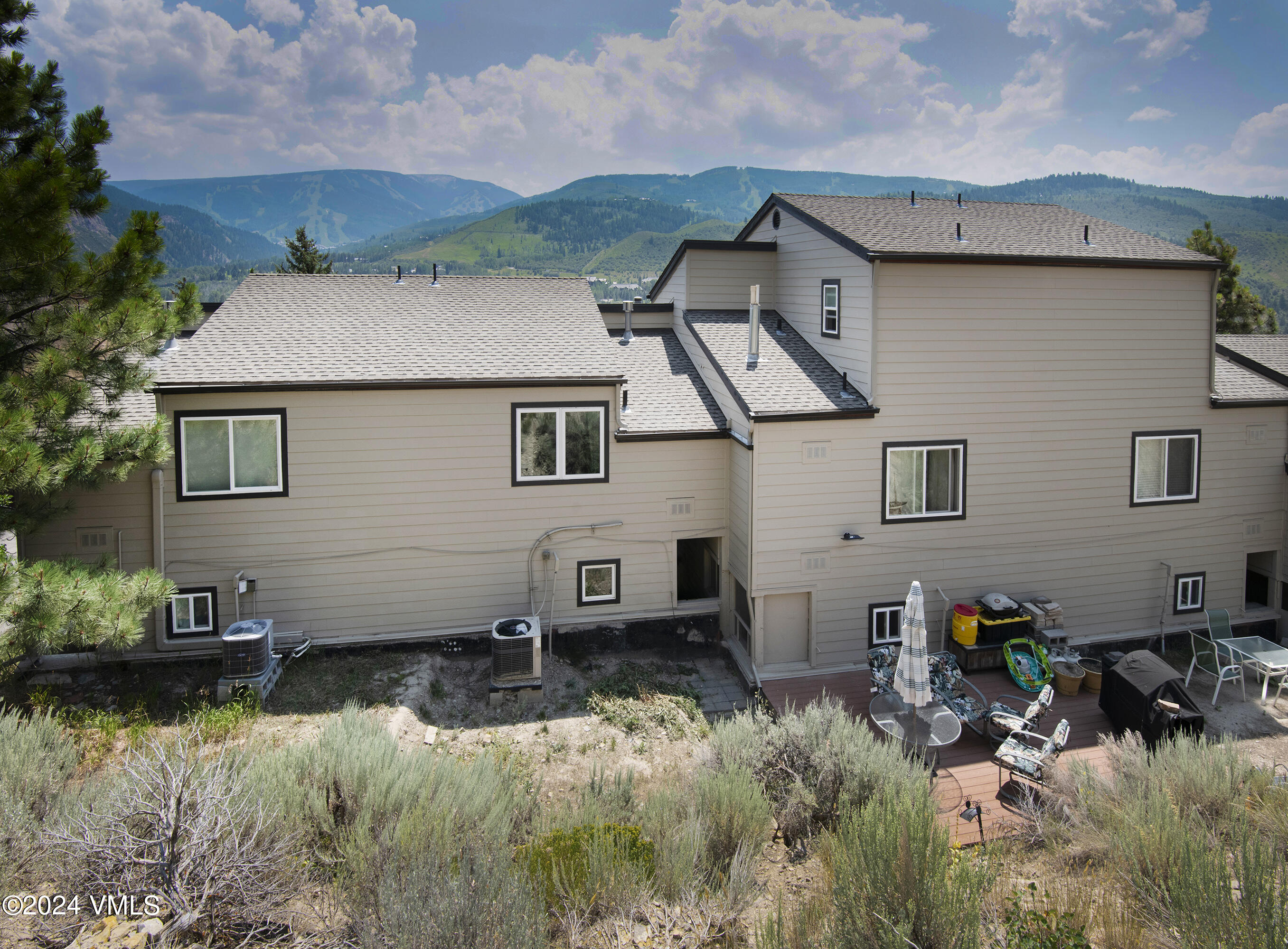 600 Nottingham Road, Unit 5 Avon, CO 81620 - Photo 13 of 13 a aerial view of a house with a yard