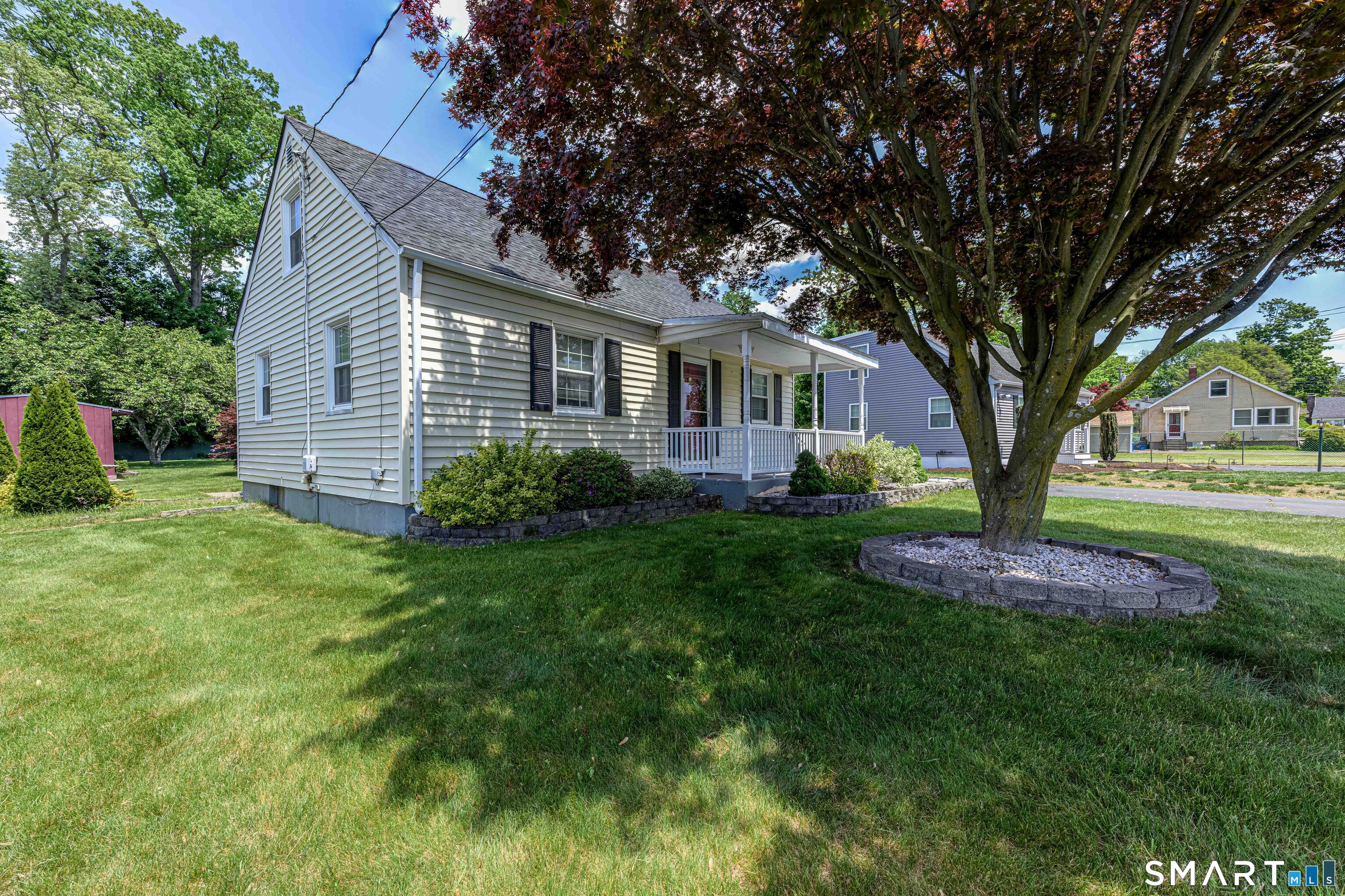 26 MacArthur Road North Haven, CT 06473 - Photo 3 of 39