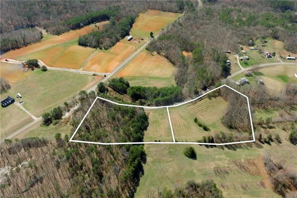 $179,900 | 1-2 Flat Rock Road, Pinnacle, NC 27043