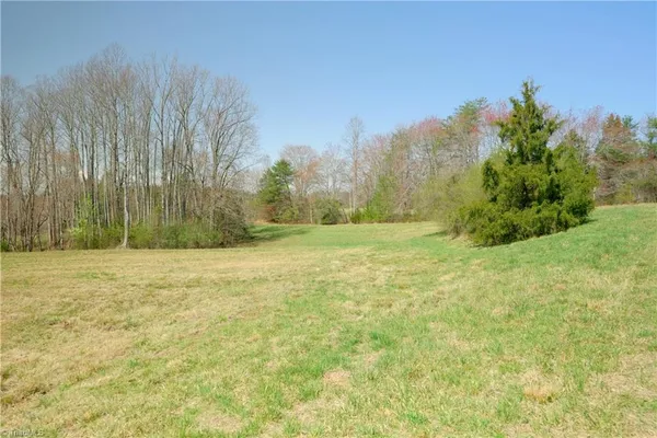 $179,900 | 1-2 Flat Rock Road, Pinnacle, NC 27043