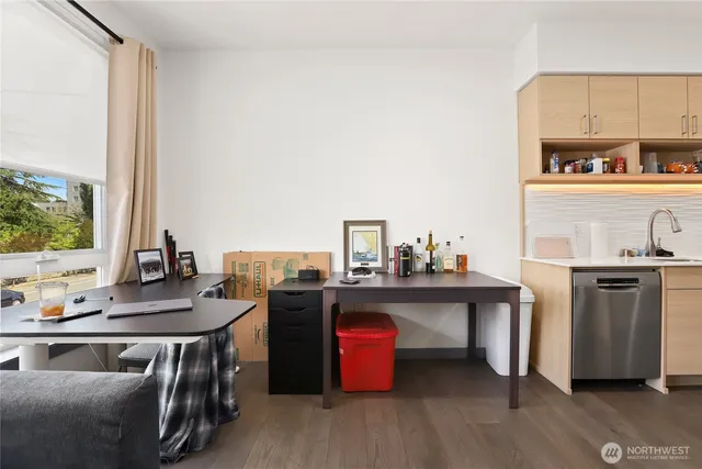 $450,000 | 11903 Northeast 128th Street, Unit 204, Kirkland, WA 98034