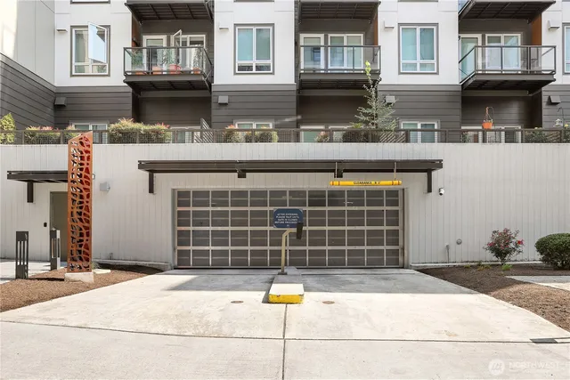 $450,000 | 11903 Northeast 128th Street, Unit 204, Kirkland, WA 98034