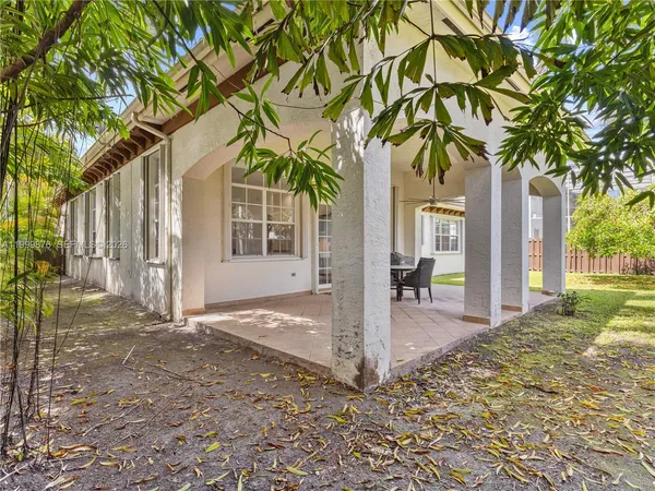 $6,199 | 11339 Northwest 71st Street, Unit 11339, Doral, FL 33178