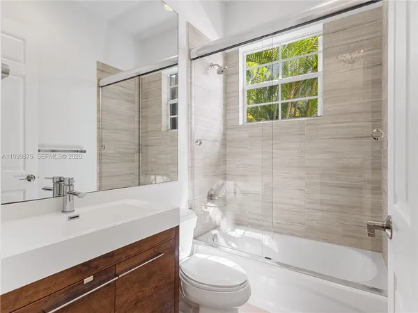 $6,199 | 11339 Northwest 71st Street, Unit 11339, Doral, FL 33178