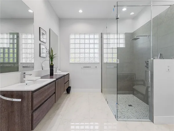 $6,199 | 11339 Northwest 71st Street, Unit 11339, Doral, FL 33178