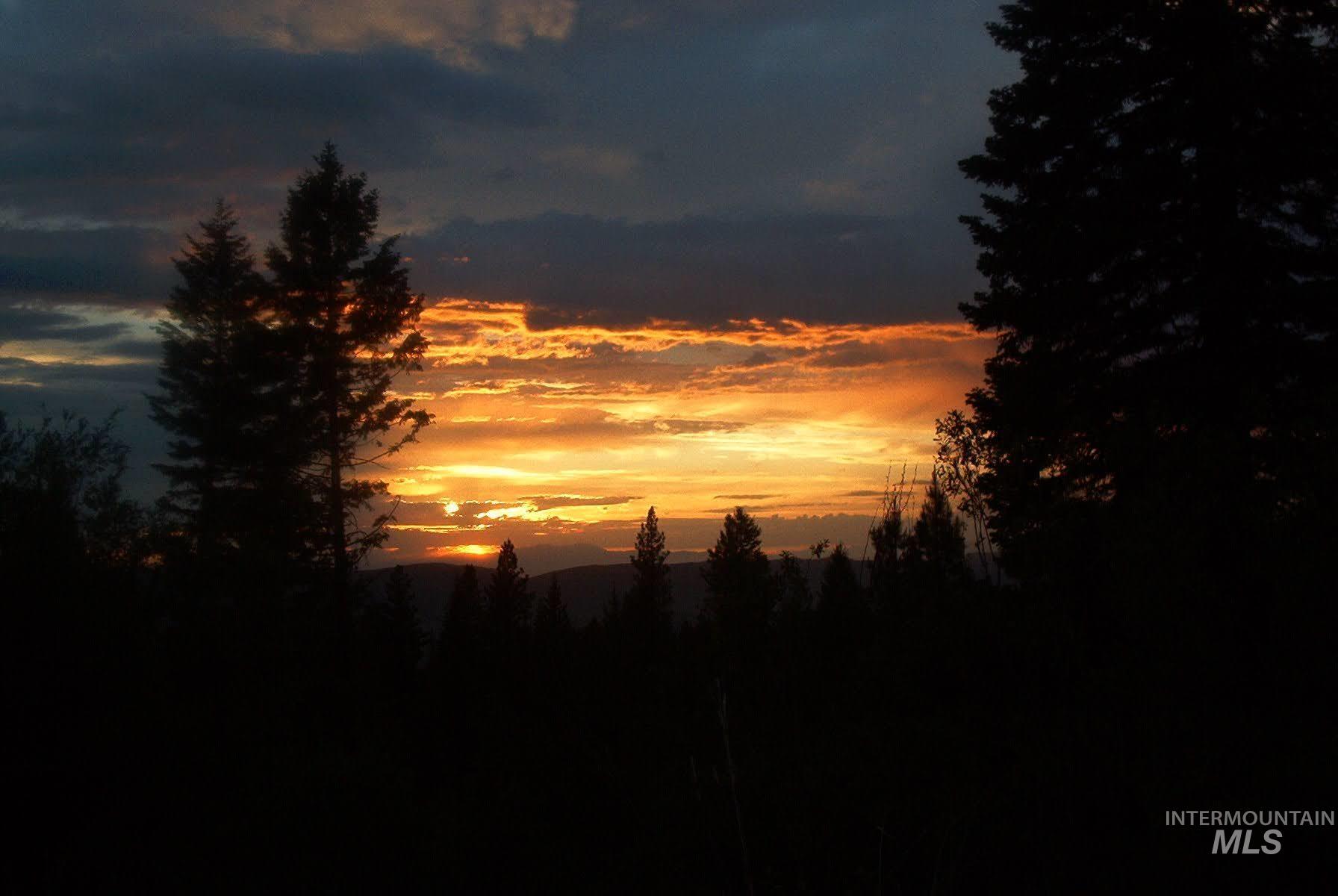 110 Lantern Way Cascade, ID 83611 - Photo 17 of 32 View of local wilderness