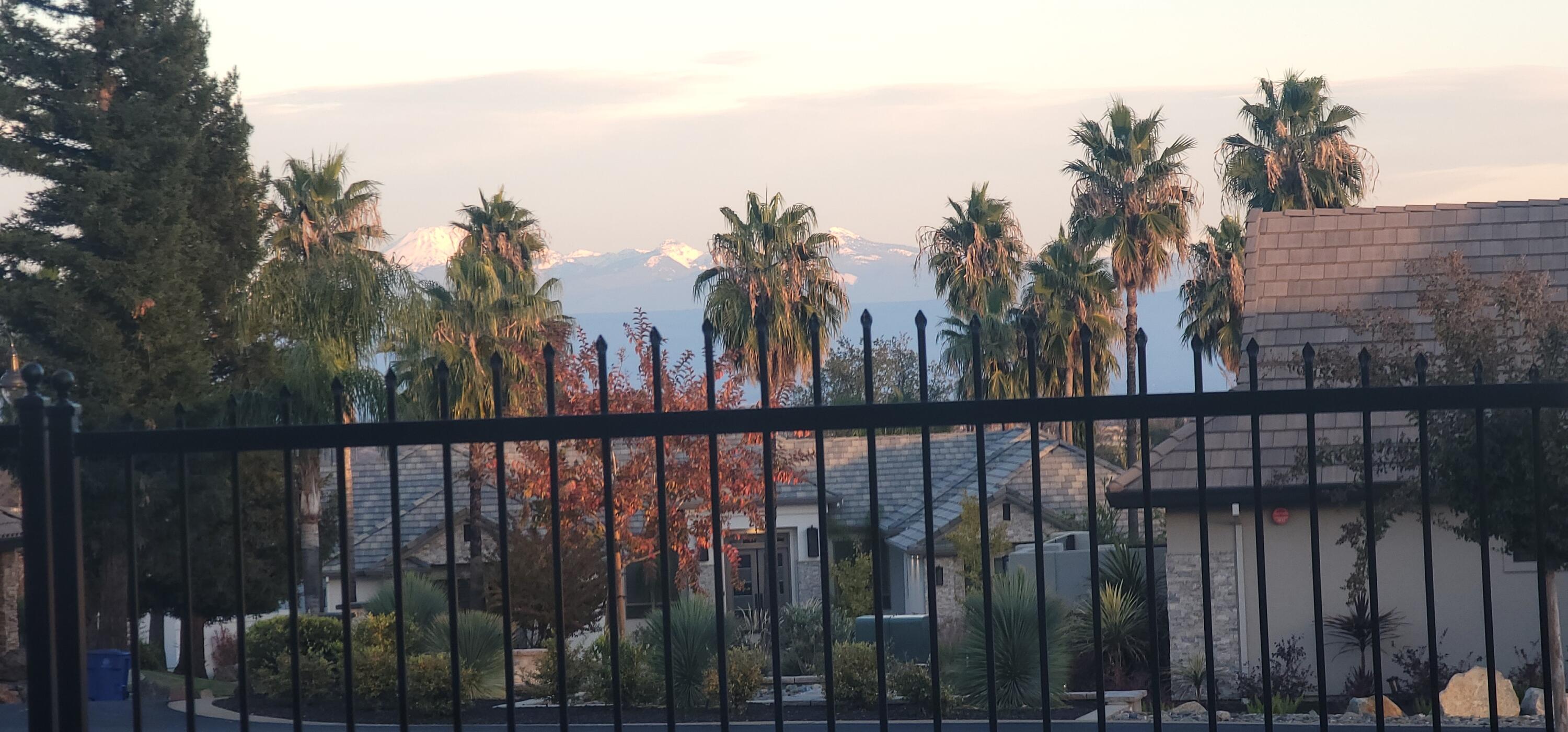 910 Santa Cruz Drive Redding, CA 96003 - Photo 19 of 28 a view of a balcony with a pot