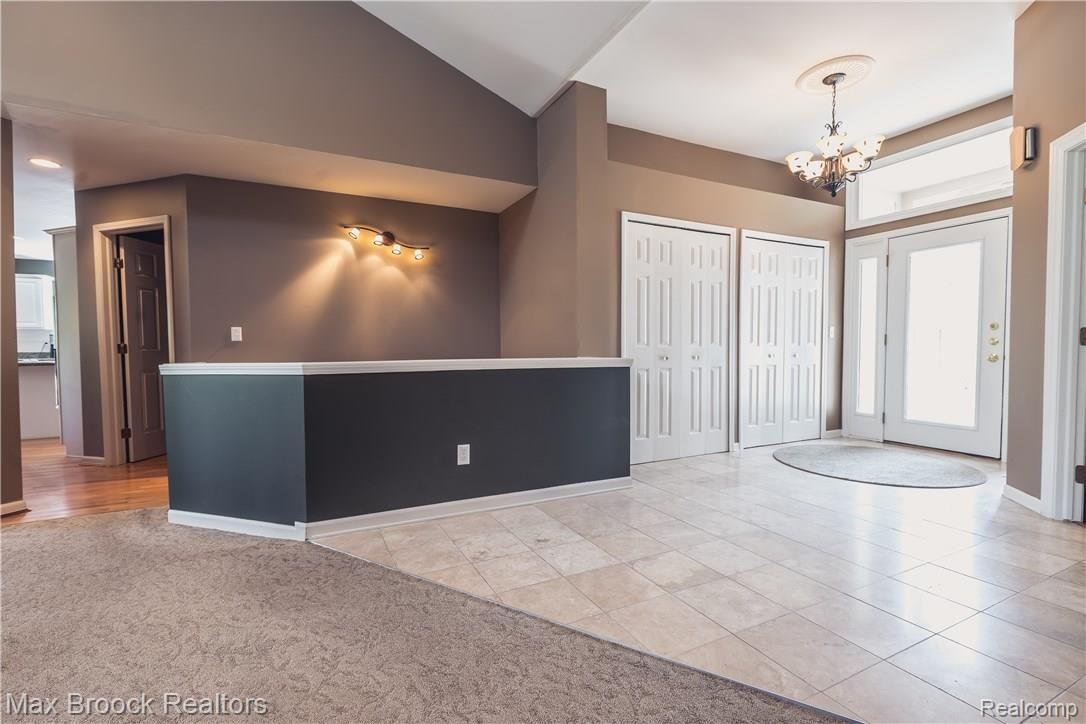 3147 Fairgrove Terrace, Unit 7 Rochester, MI 48309 - Photo 10 of 52 FOYER, ANOTHER VIEW