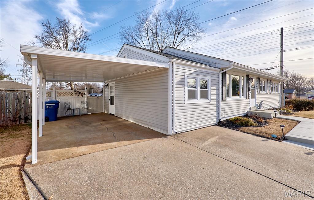 525 Mullanphy Road Florissant, MO 63031 - Photo 5 of 63