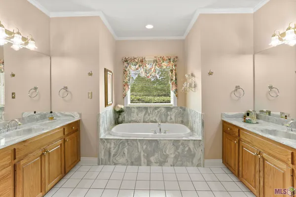 $675,000 | 12182 Indigo Drive, St. Francisville, LA 70775