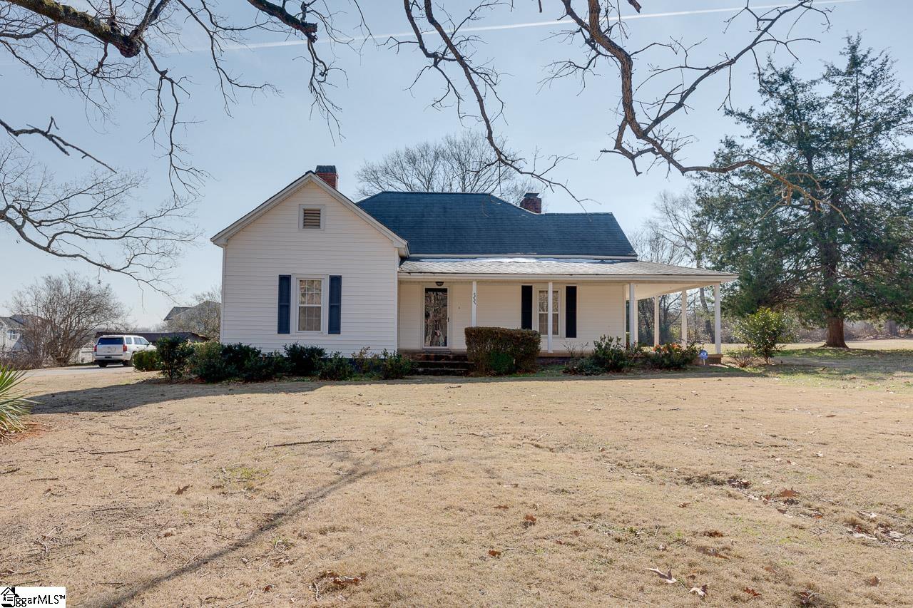 777 State Rd S-42-653 Greer, SC 29651 - Photo 1 of 36